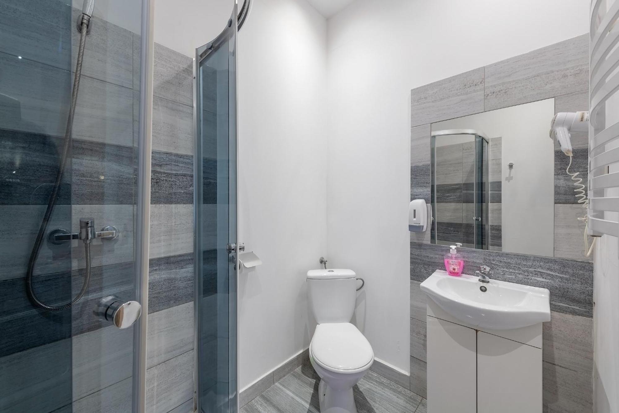 Queen Apartments Краков Экстерьер фото