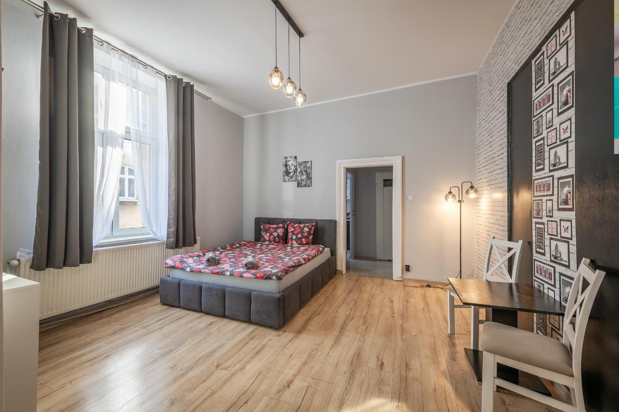 Queen Apartments Краков Экстерьер фото