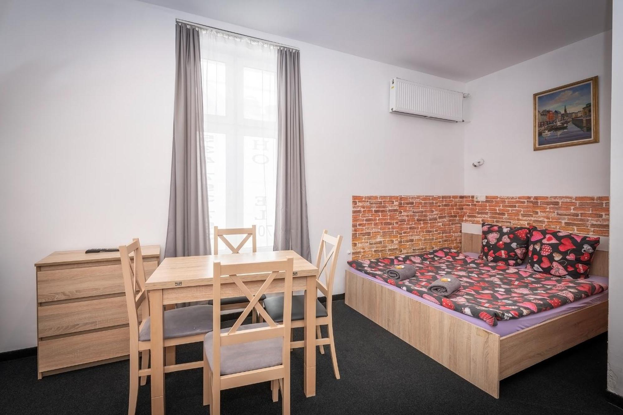 Queen Apartments Краков Экстерьер фото