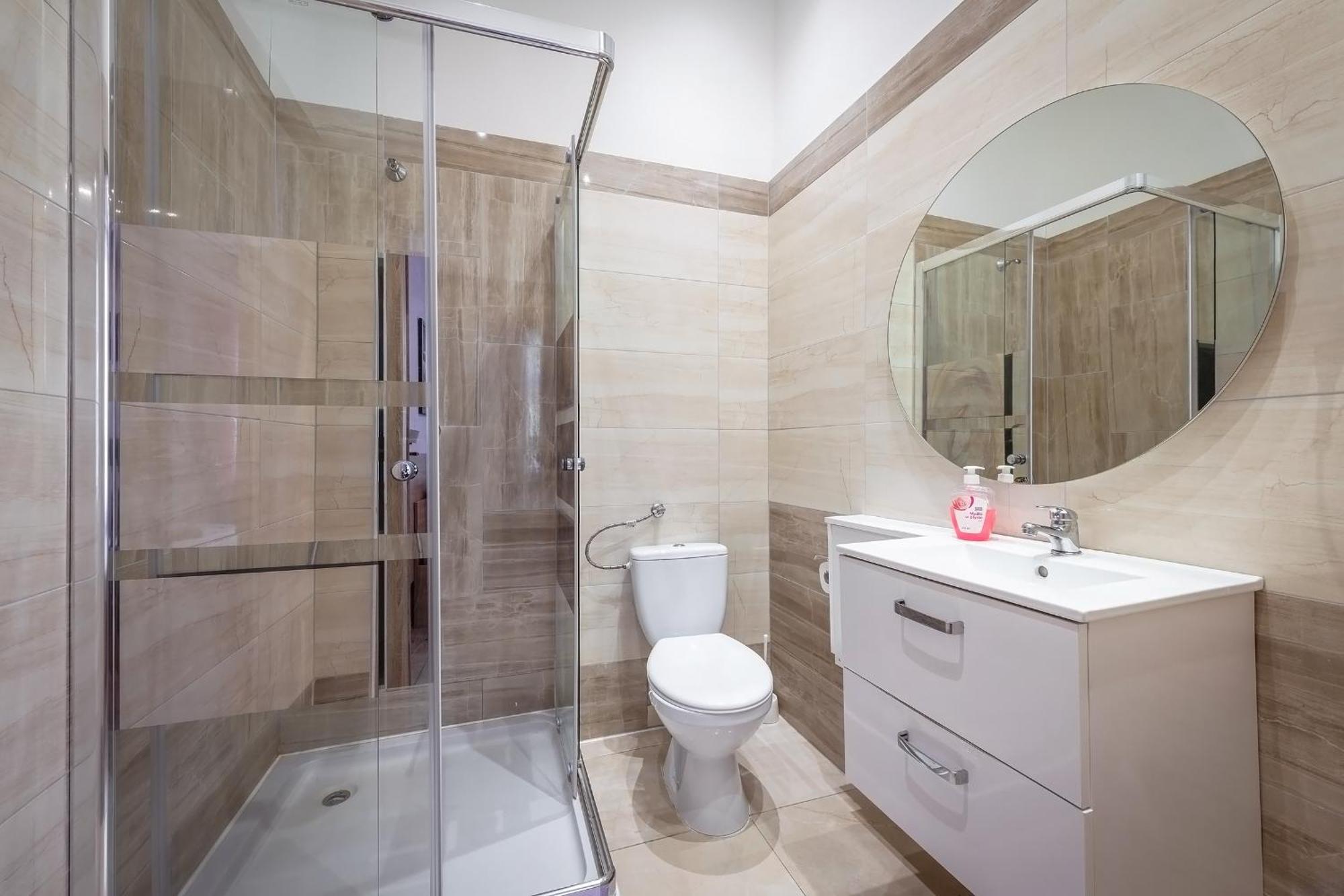 Queen Apartments Краков Экстерьер фото