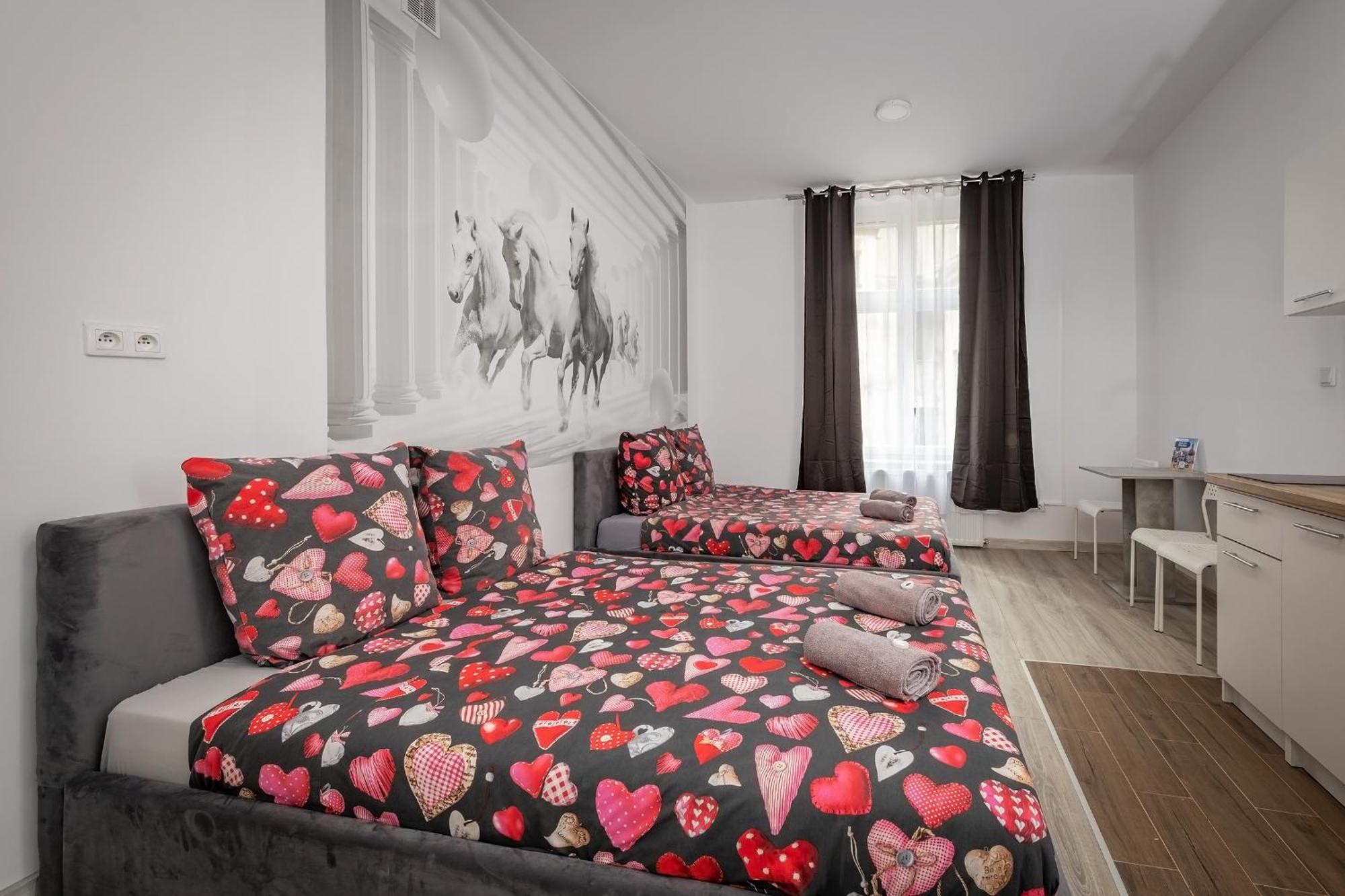 Queen Apartments Краков Экстерьер фото