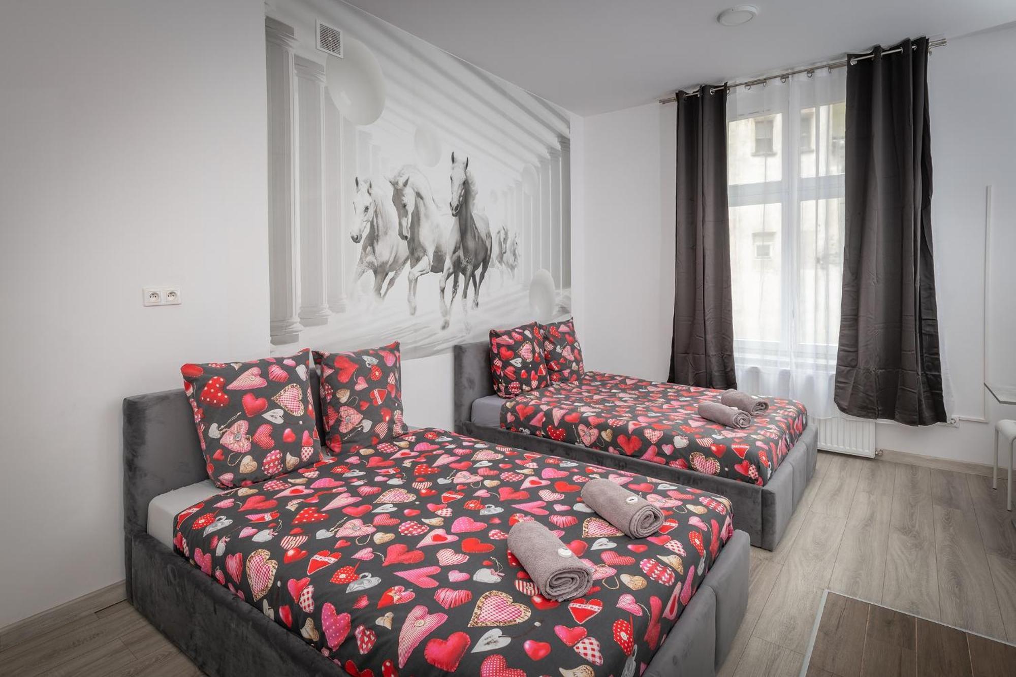 Queen Apartments Краков Экстерьер фото