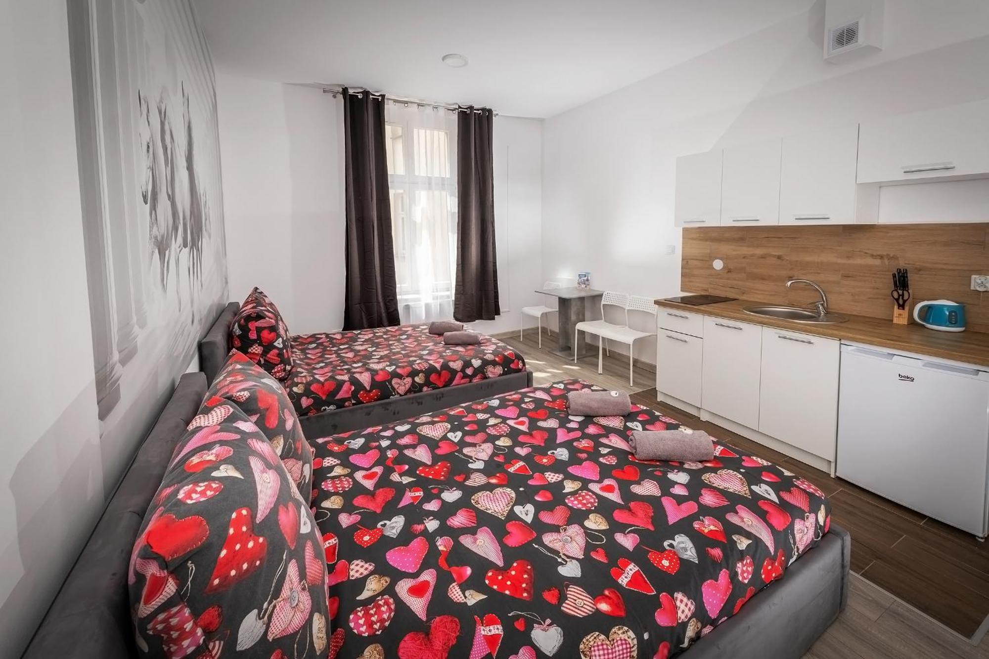 Queen Apartments Краков Экстерьер фото