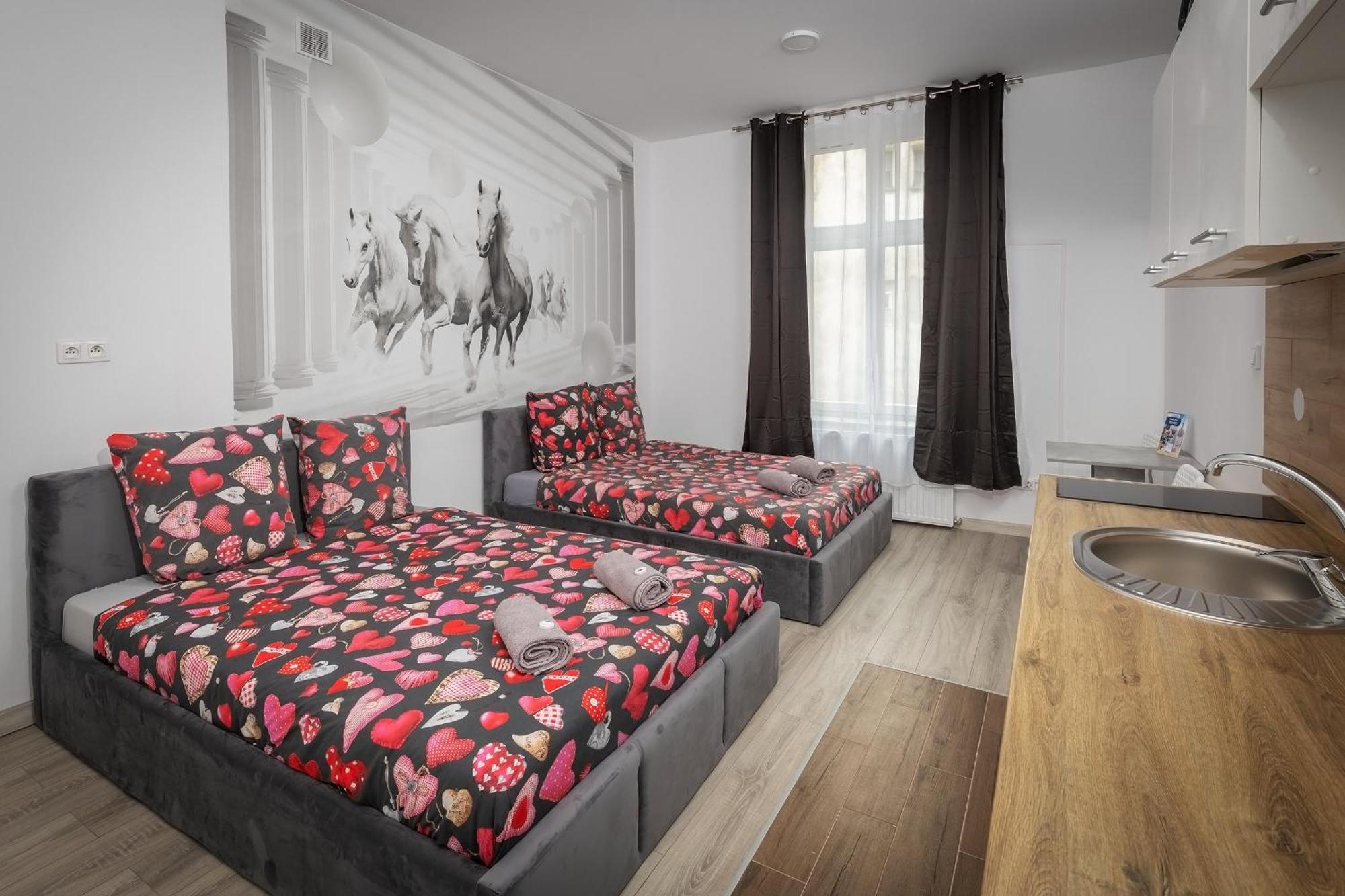 Queen Apartments Краков Экстерьер фото