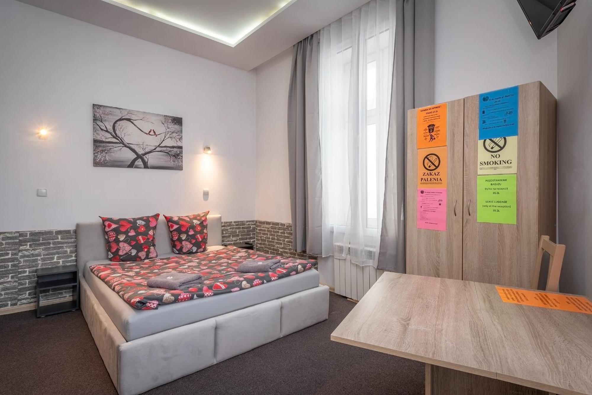 Queen Apartments Краков Экстерьер фото